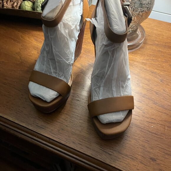 Lucky Brand wedge shoe - Picture 1 of 2